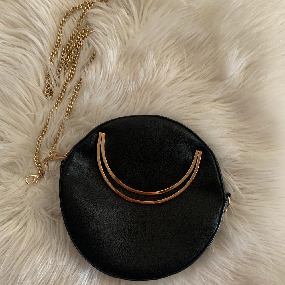 SEED Black Round Shoulder Bag